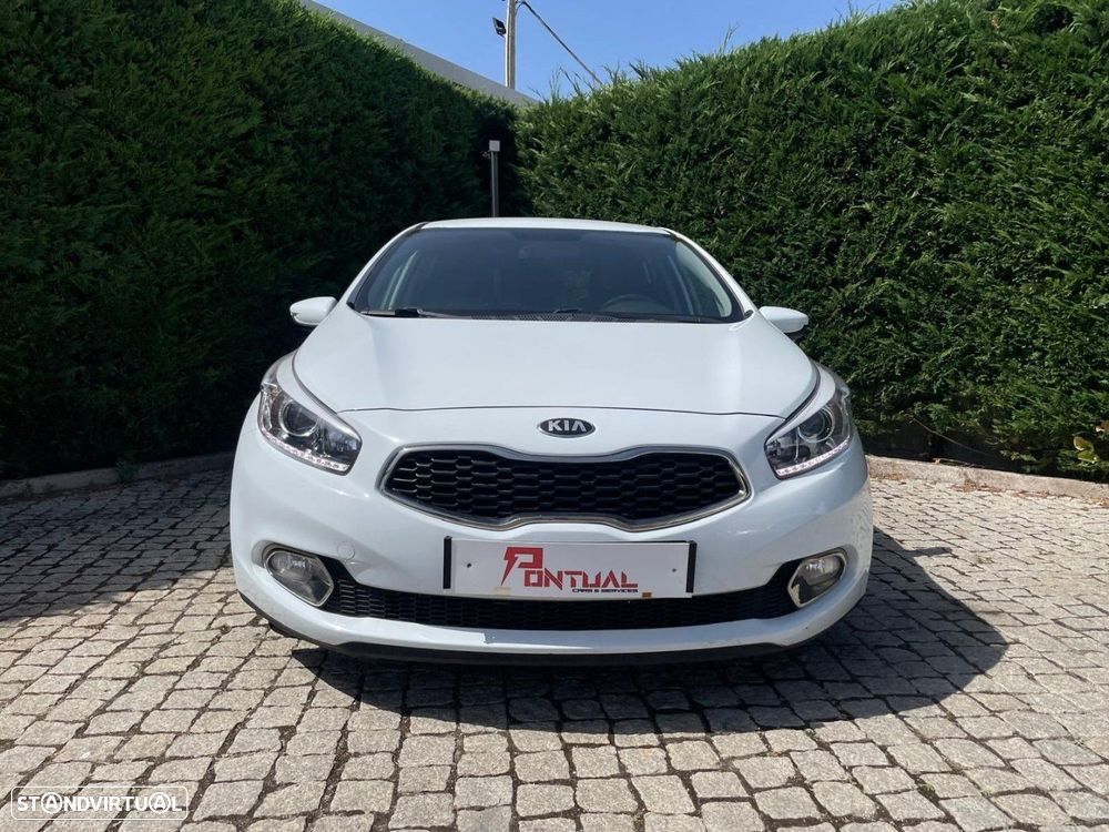 Kia Ceed 1.6 CRDi ECO - 10