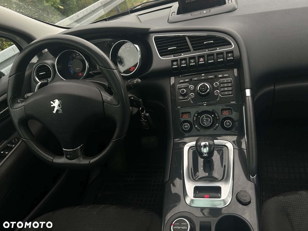 Peugeot 3008 - 11