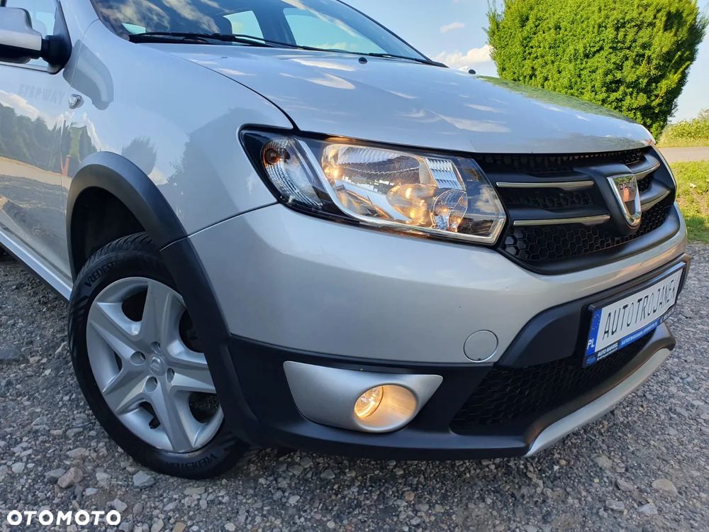 Dacia Sandero 0.9 TCe Laureate S&S - 14