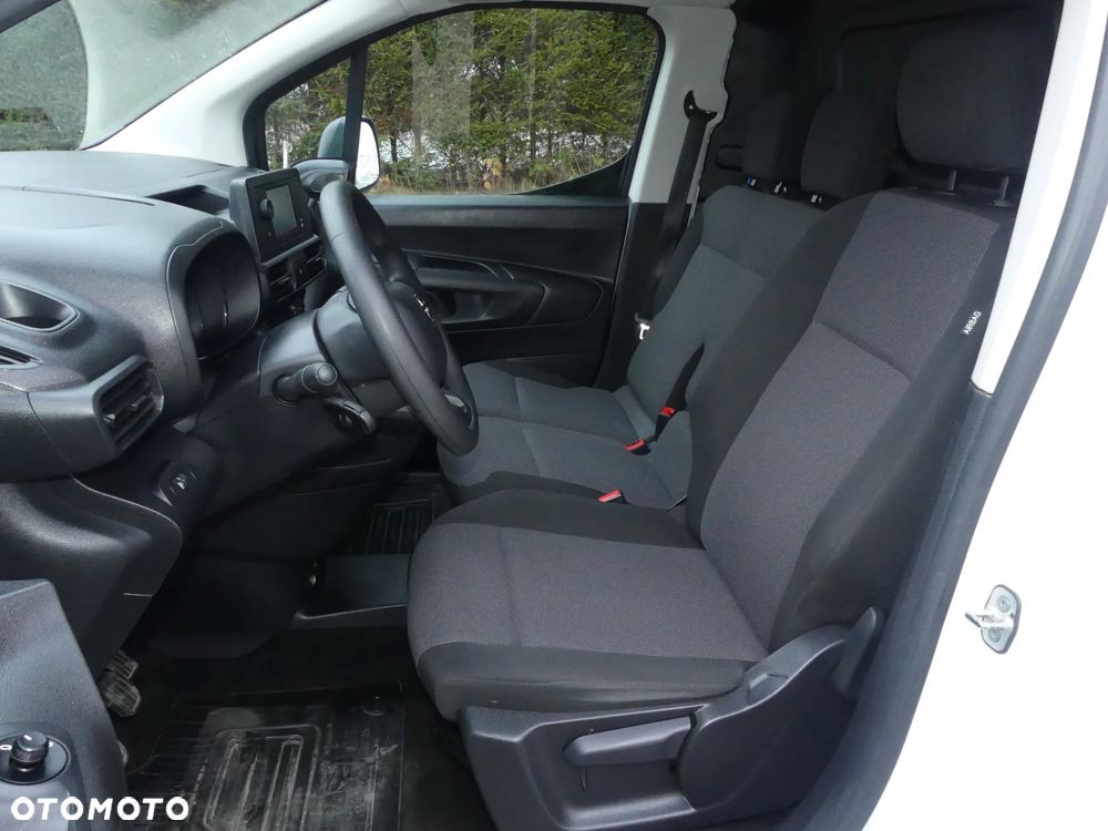 Toyota ProAce City - 25