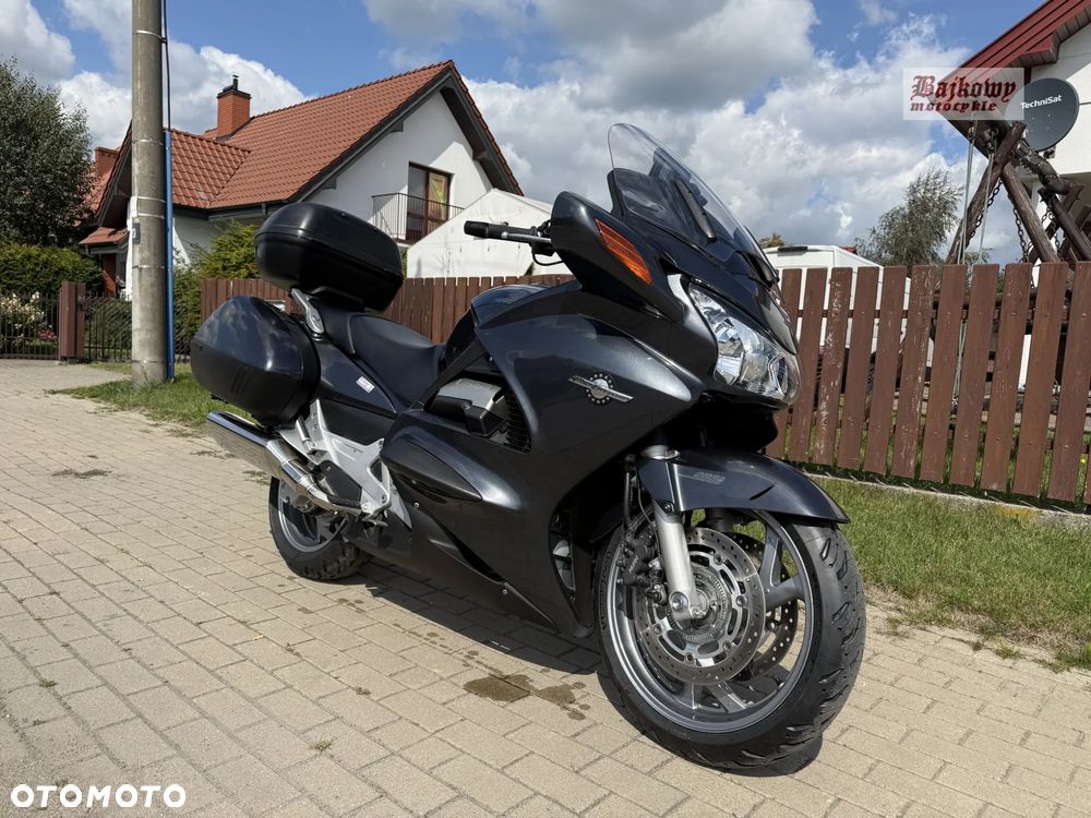 Honda ST - 5