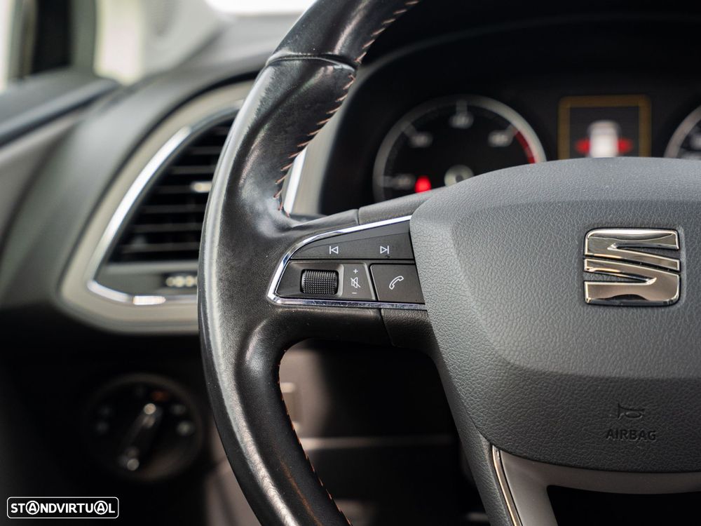 SEAT Leon X-Perience 1.6 TDi 4Drive - 30