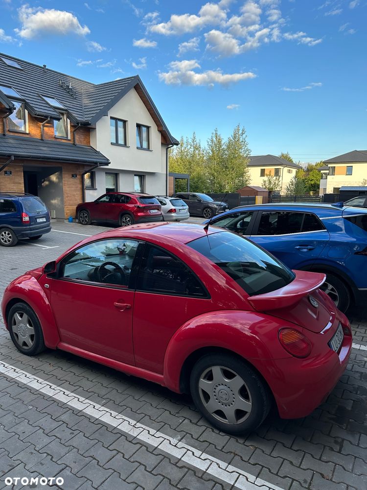 Volkswagen New Beetle - 5