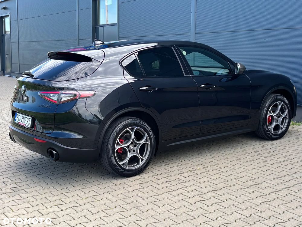Alfa Romeo Stelvio 2.2 JTDM Executive Q4 - 12