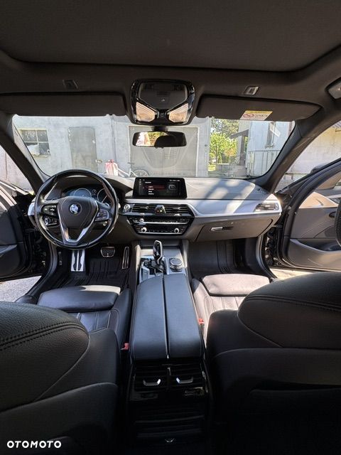 BMW Seria 5 520d M Sport Edition - 24