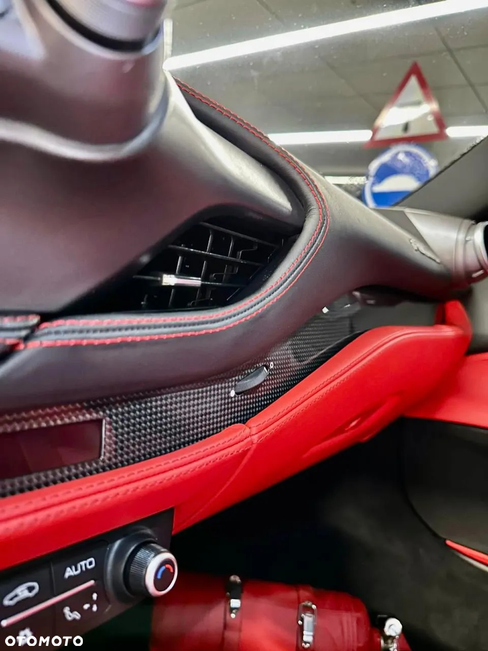 Ferrari F8 Tributo - 6