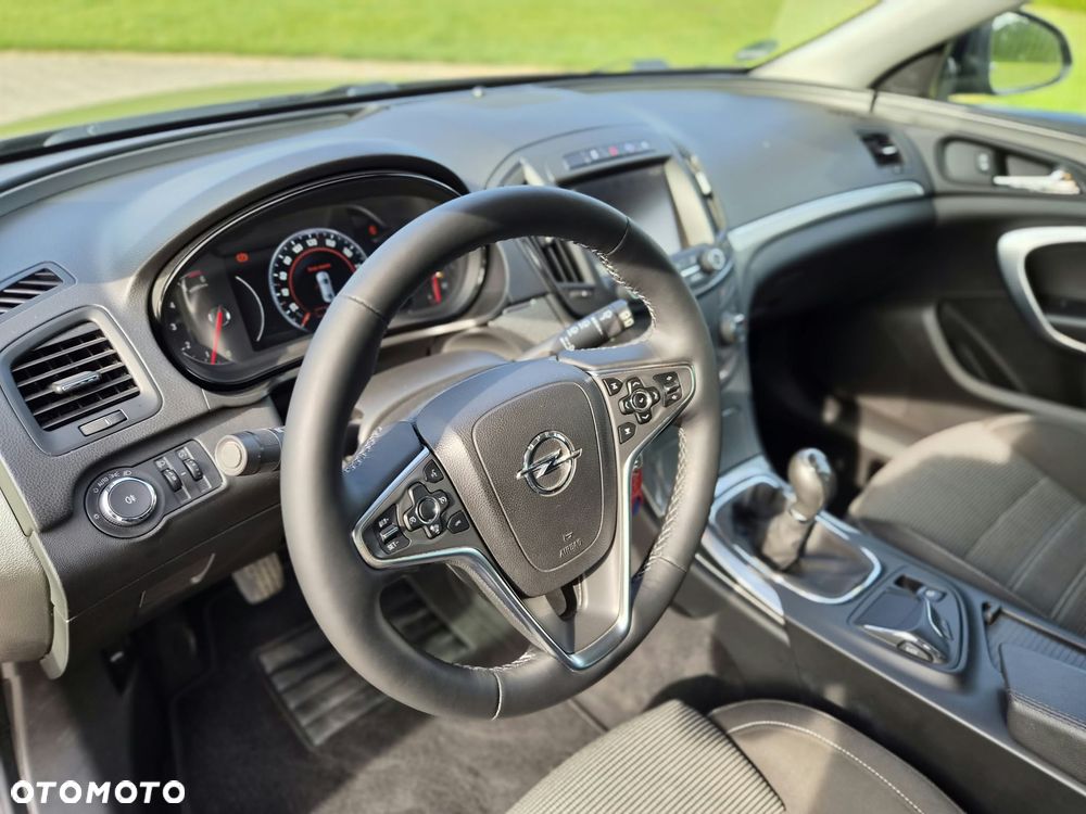 Opel Insignia - 26