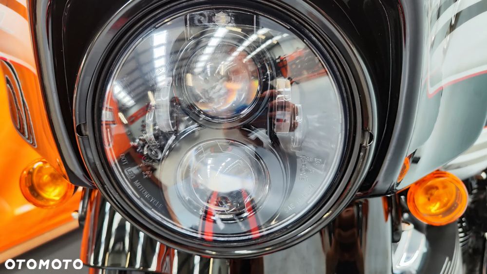 Harley-Davidson Touring Street Glide - 27
