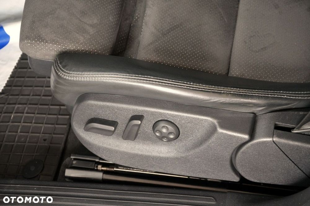 Audi A6 Avant - 16