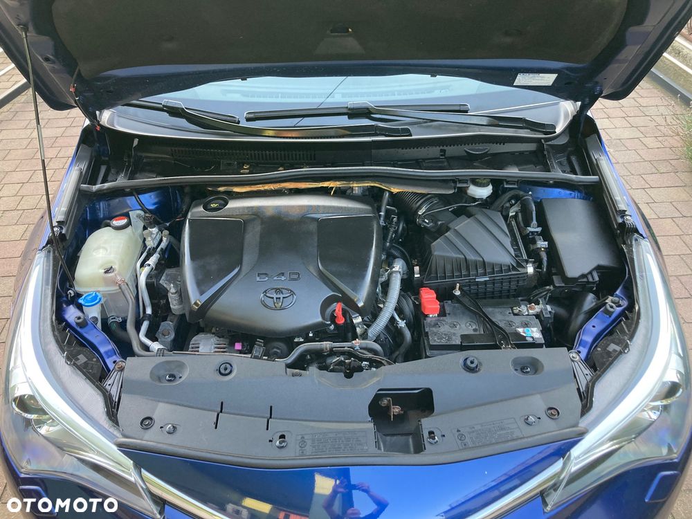Toyota Avensis 2.0 D-4D Prestige - 28
