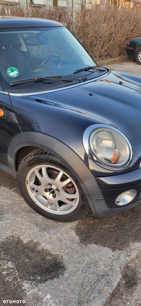 MINI Cooper Standard - 4