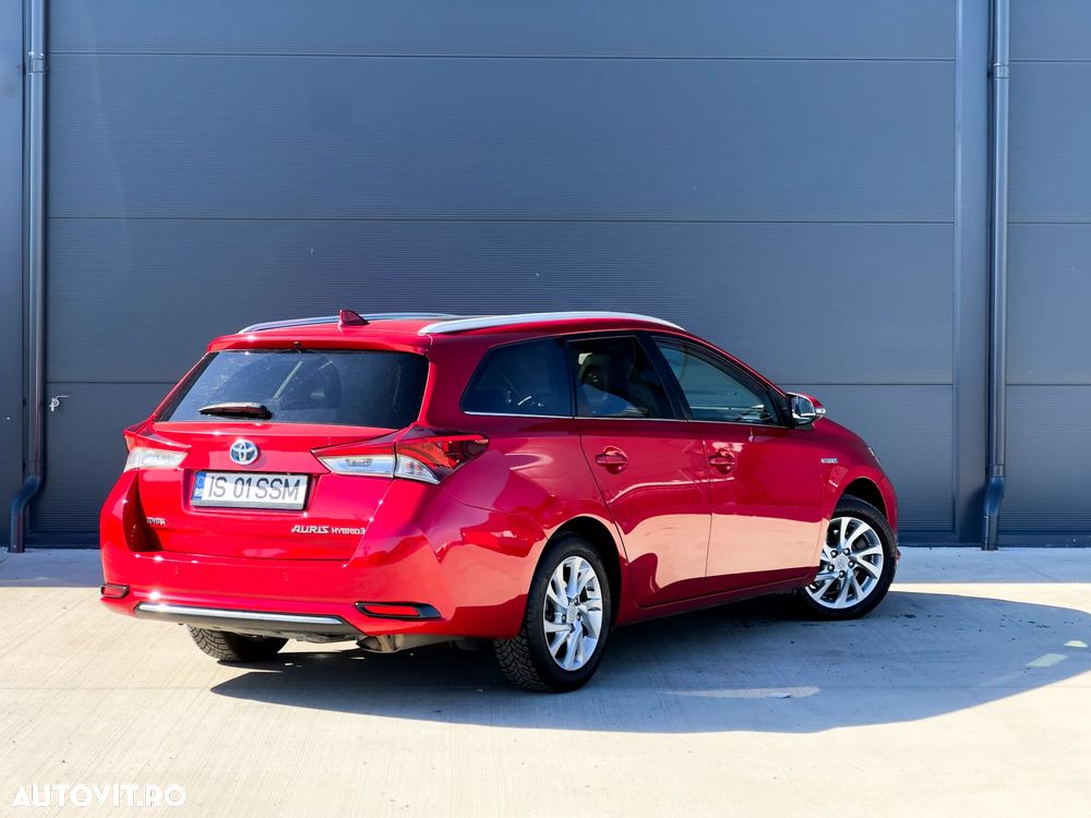 Toyota Auris 1.8 L VVT-i Sol+ - 6