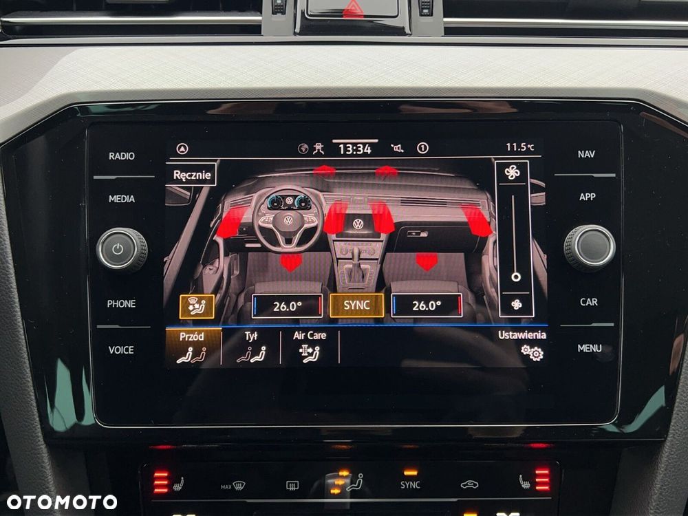 Volkswagen Passat - 26