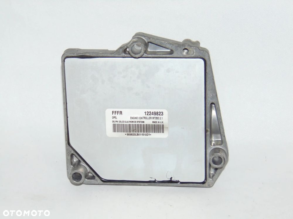Komputer sterownik silnika 12249823 FFFR Opel Meriva A I benzyna 1.6 - 8