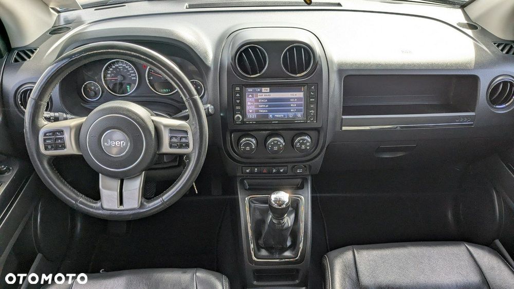 Jeep Compass - 25