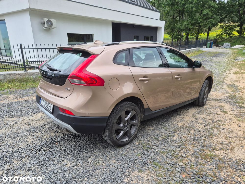 Volvo V40 Cross Country - 2