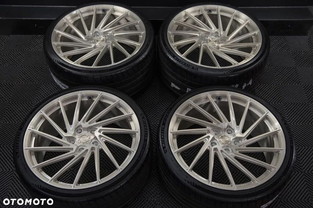 Porsche Taycan 22-calowe felgi Turismo RST  + opony letnie Michelin PS4 - 2