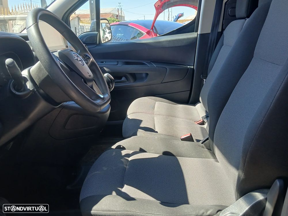 Opel COMBO 3L - 10