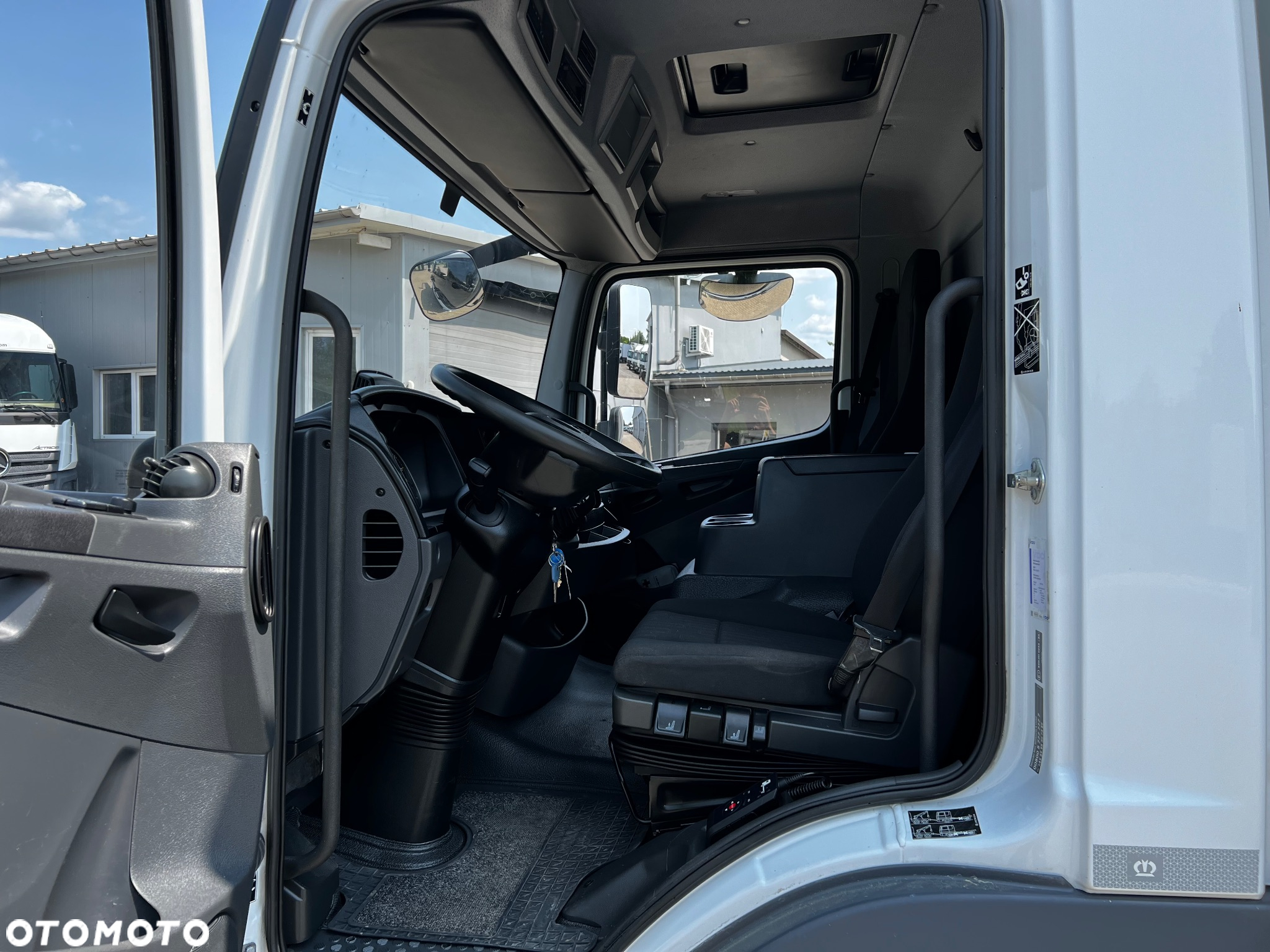 Mercedes-Benz ATEGO - 23