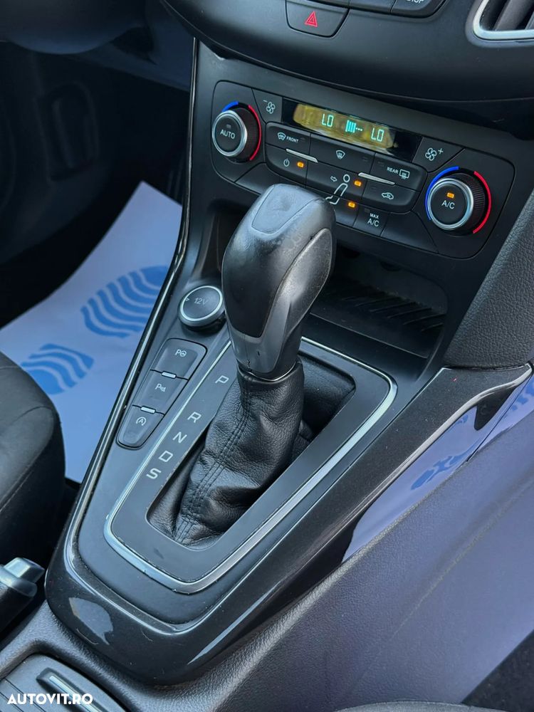 Ford Focus 1.5 Ecoboost Titanium Business - 13