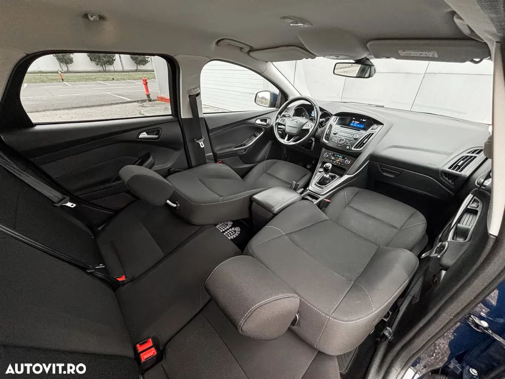 Ford Focus - 6