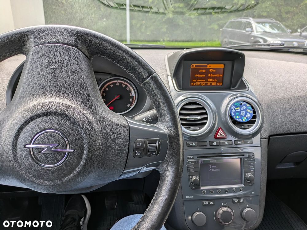 Opel Corsa 1.4 16V Enjoy - 6