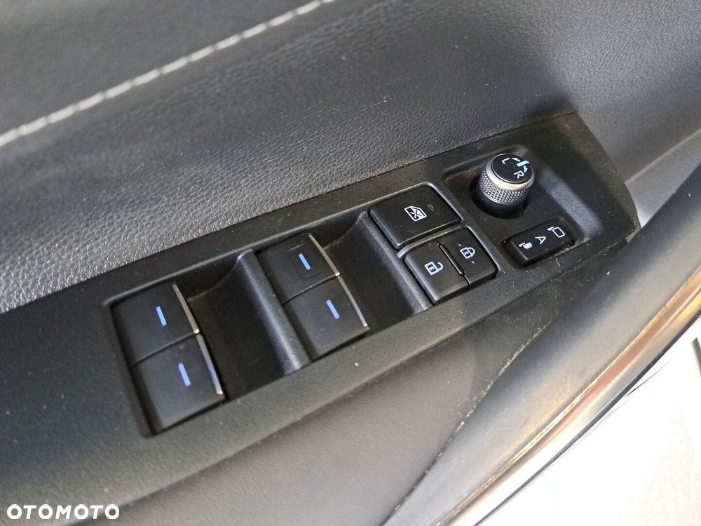 Toyota Corolla 1.8 Hybrid GR Sport - 38