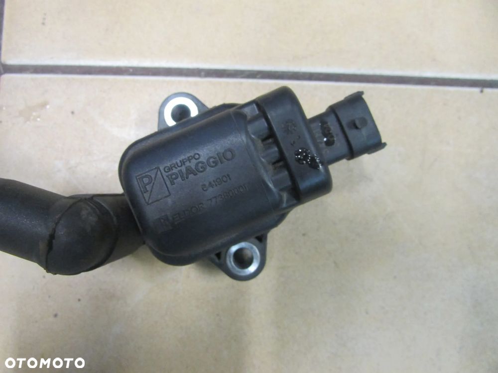 Vespa GTV 300 hpe 2024 cewka zapłonowa - 2