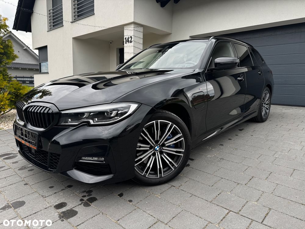 BMW Seria 3 330e xDrive M Sport - 1
