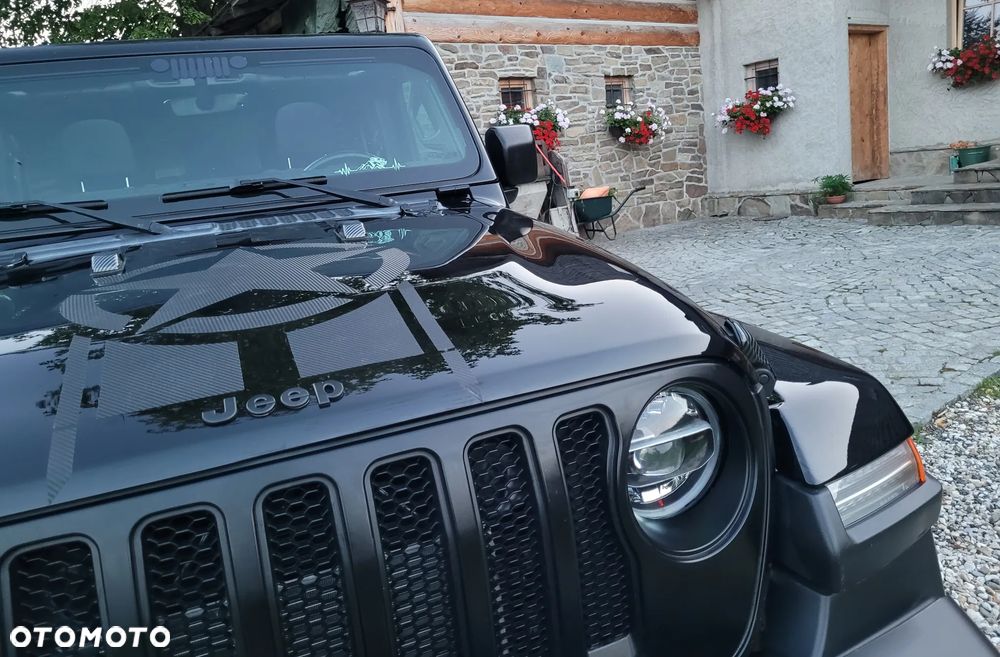 Jeep Wrangler - 28