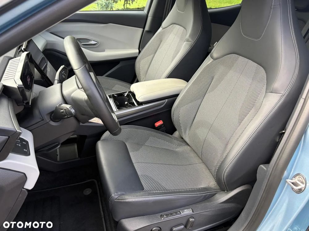 Ford Explorer 77kWh Premium RWD - 17