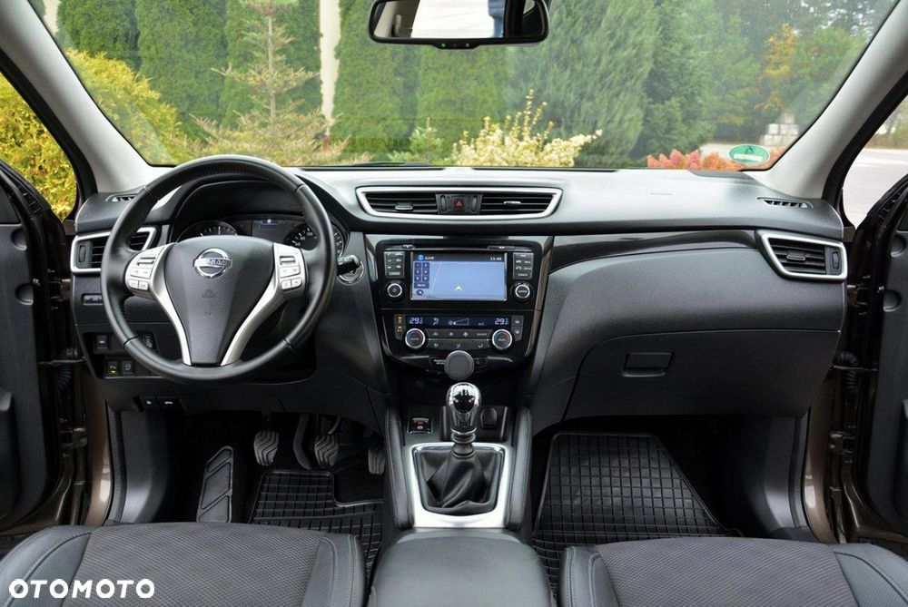 Nissan Qashqai 1.6 DCi 4x4 Tekna+ - 25