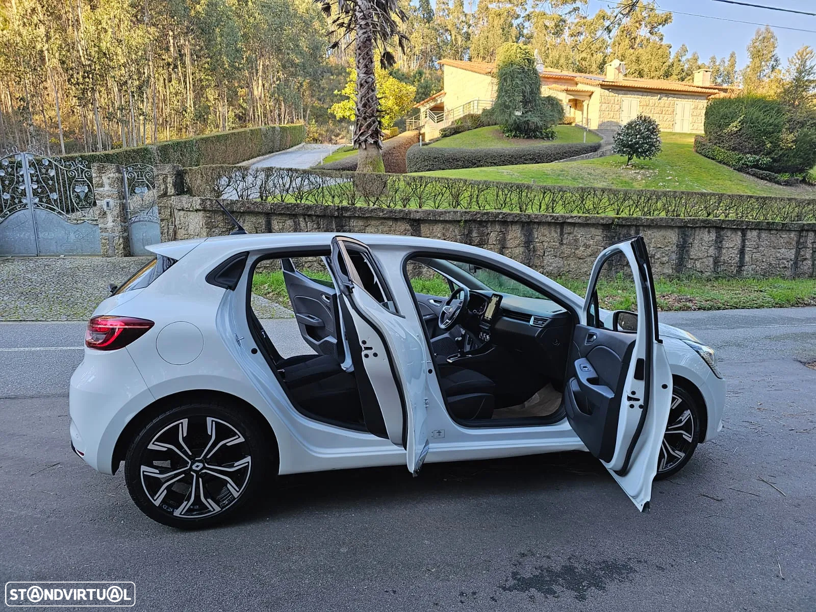 Renault Clio BLUE dCi 115 BUSINESS EDITION - 15