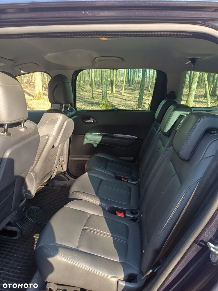 Peugeot 5008 - 6