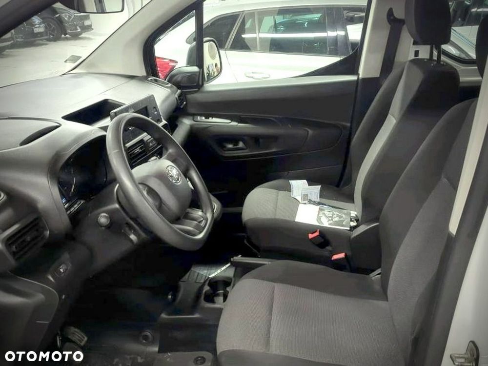Toyota Proace City - 11