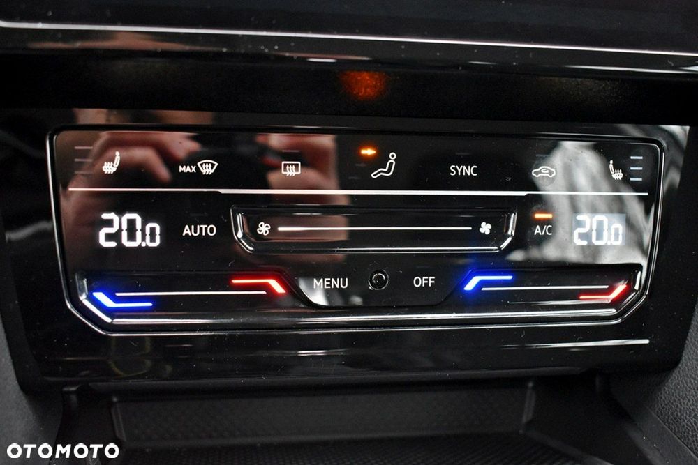 Volkswagen Passat - 27