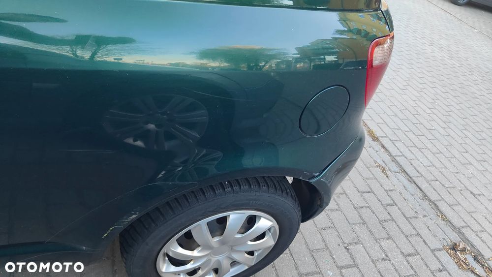 Toyota Yaris 1.0 Base - 8