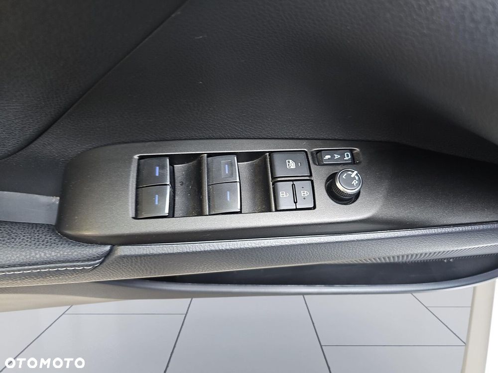 Toyota Camry 2.5 Hybrid Prestige CVT - 19