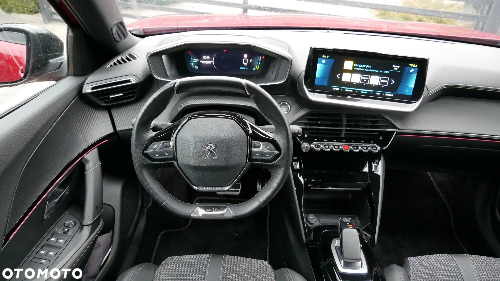 Peugeot 2008 e-2008 GT Pack - 12