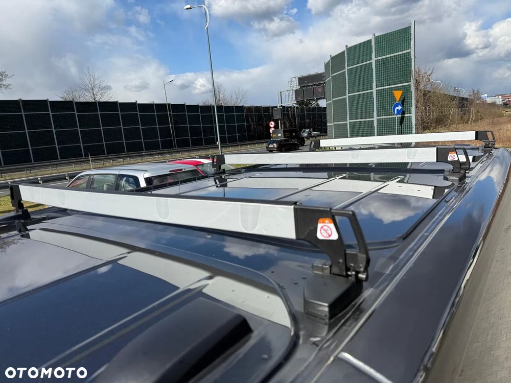 Volkswagen Transporter T7 - 11