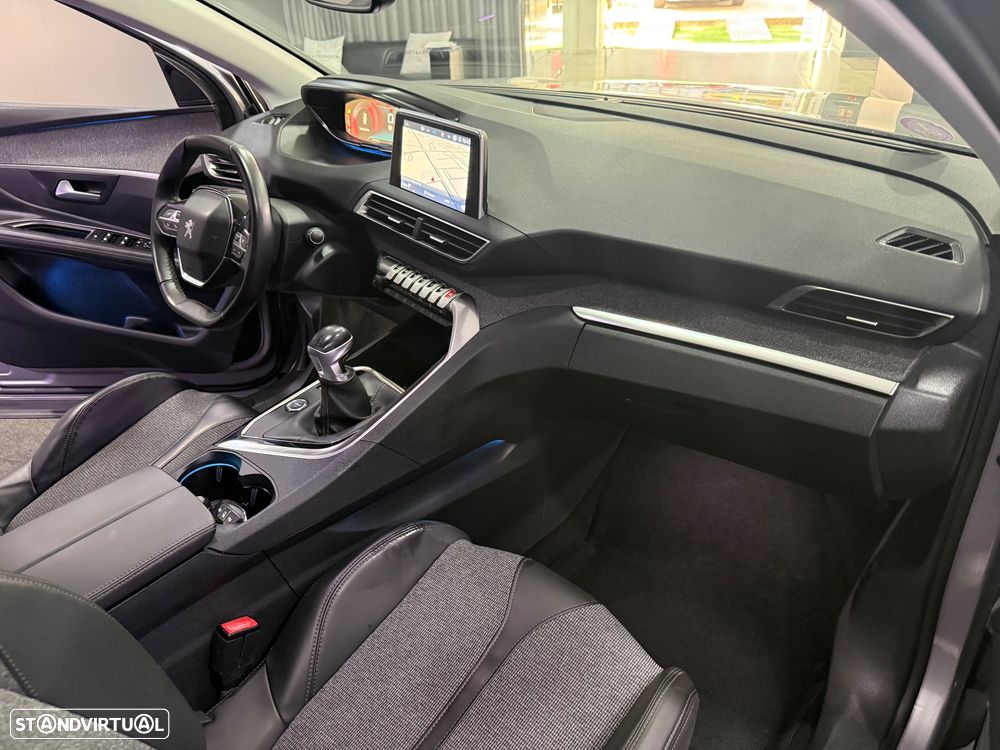 Peugeot 3008 PureTech 130 Stop & Start Allure - 21
