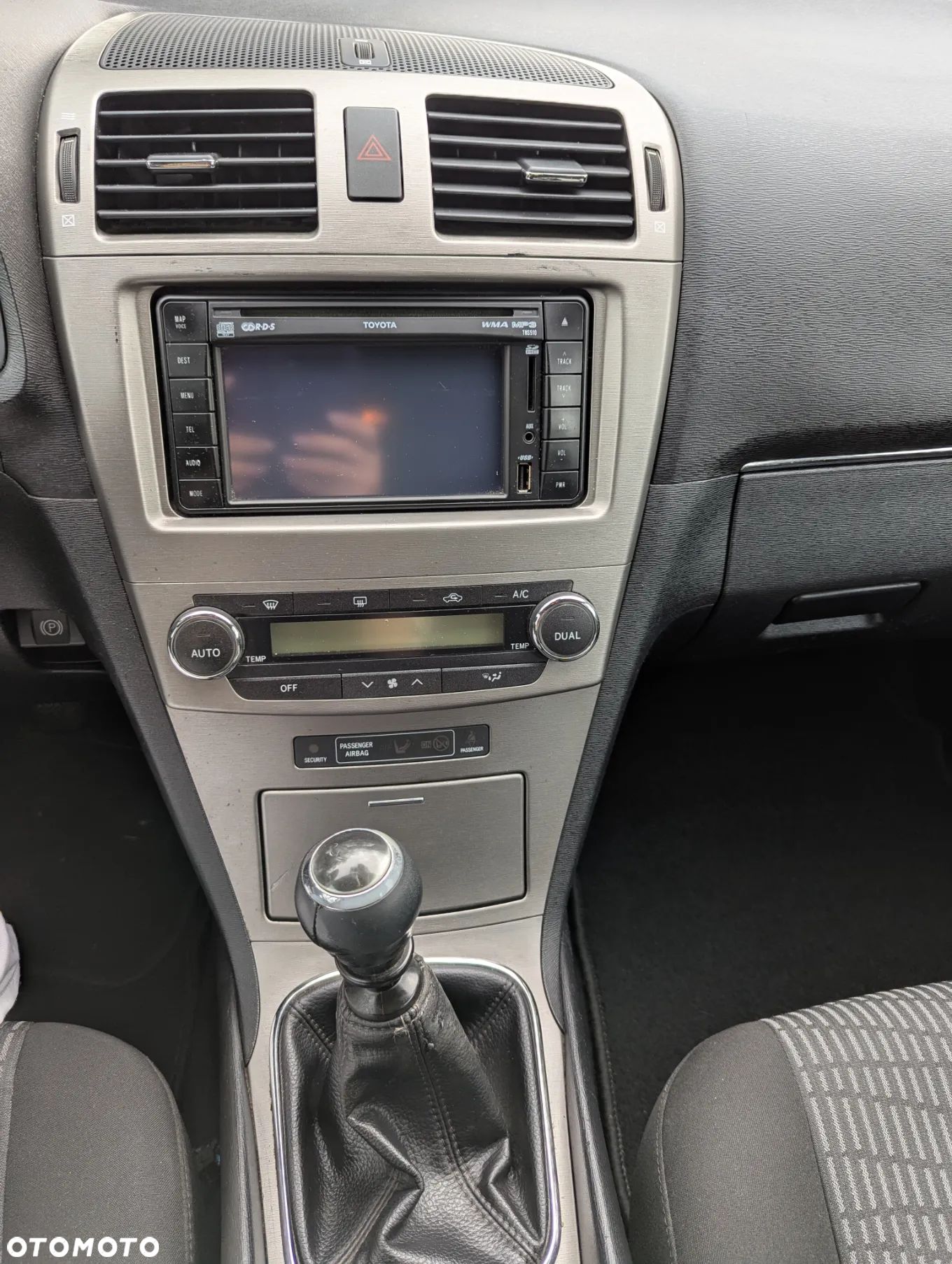 Toyota Avensis - 1