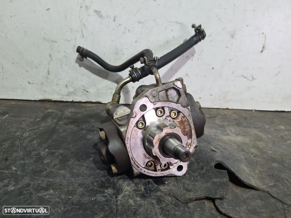 BOMBA DE INJEÇÃO NISSAN ALMERA TINO V10M - 1
