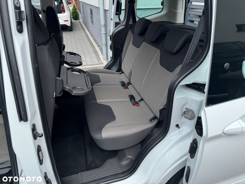 Ford Tourneo Courier 1.5 TDCi Trend - 9