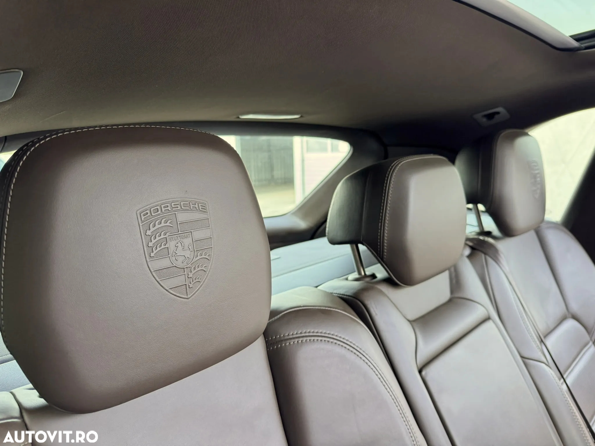 Porsche Cayenne Diesel Platinum Edition - 16