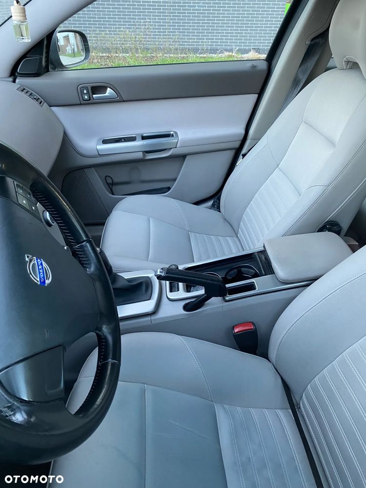 Volvo V50 2.0D Kinetic - 5