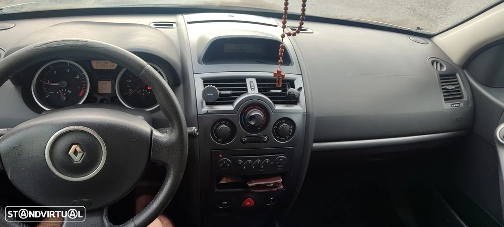 Renault Mégane Break 1.5 dCi Confort - 11
