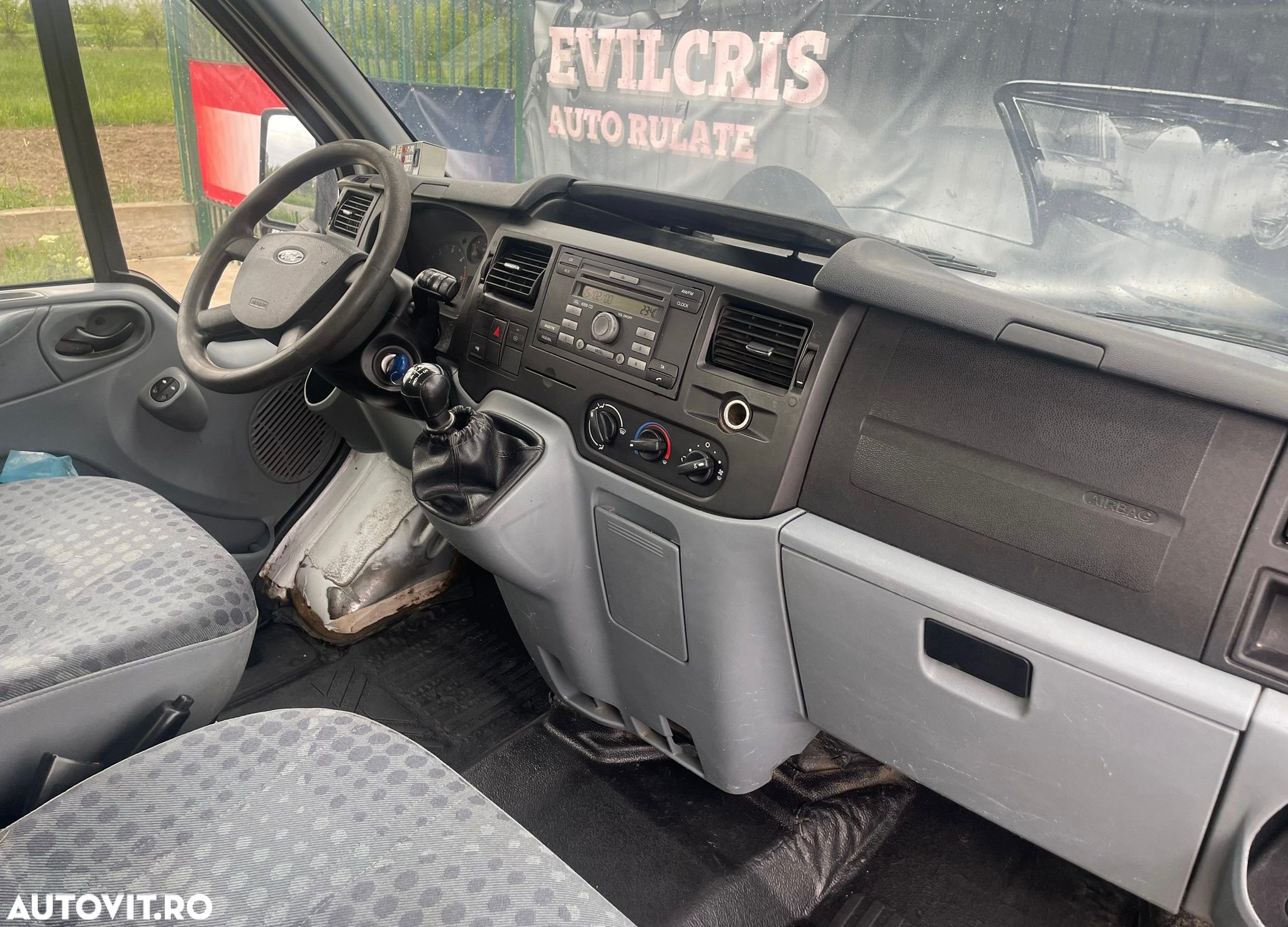 Ford Transit NACELA 4x4 18 M - 23