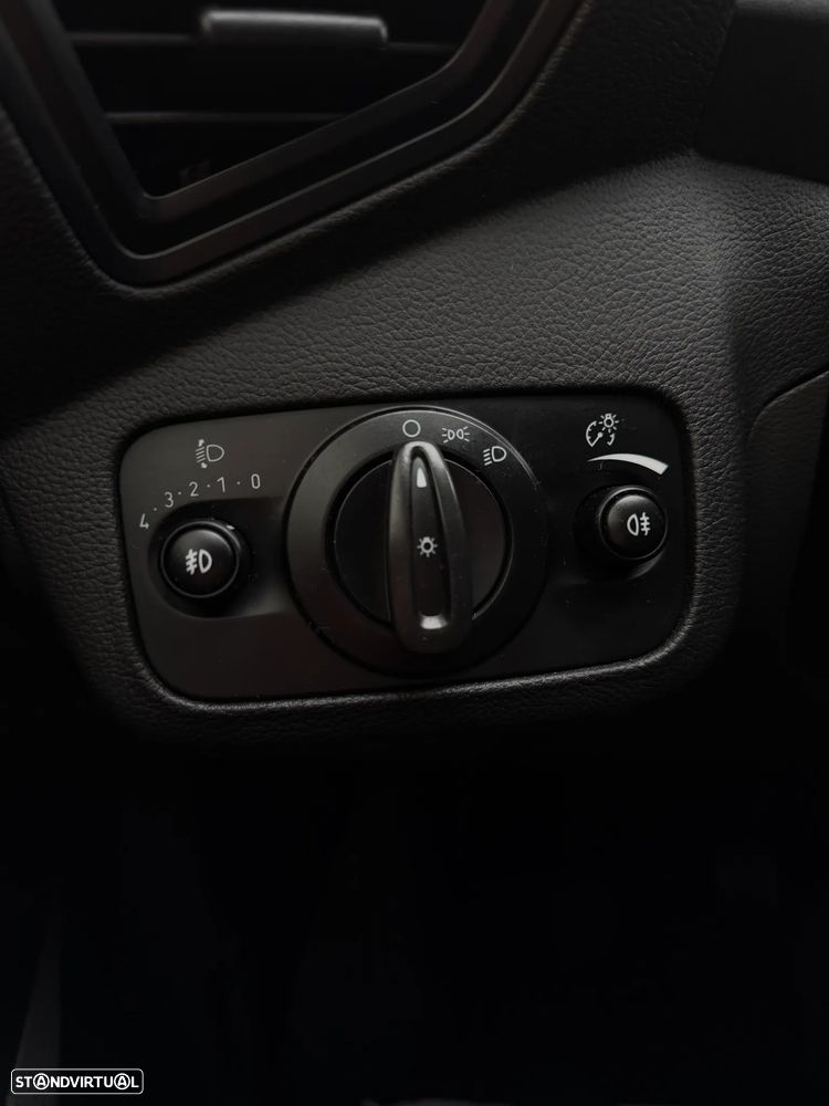 Ford C-Max 1.0 Ecoboost S&S Titanium - 14