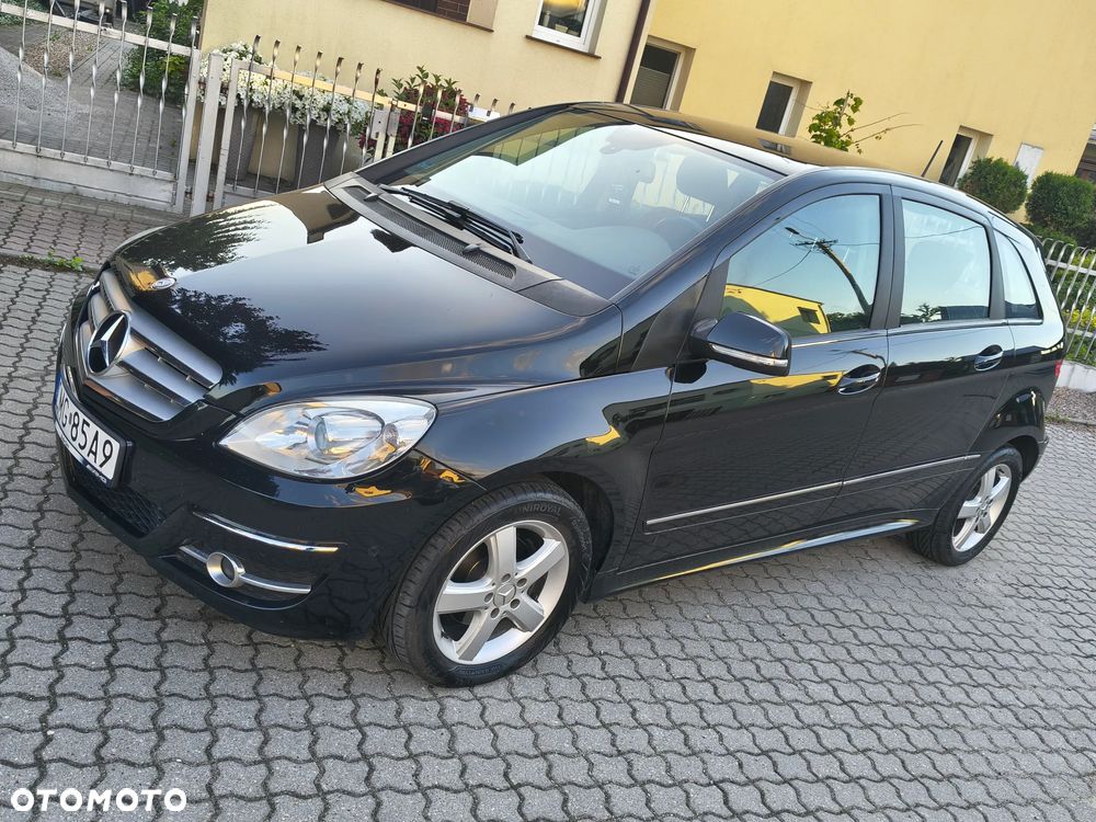 Mercedes-Benz Klasa B 180 EU5 - 1